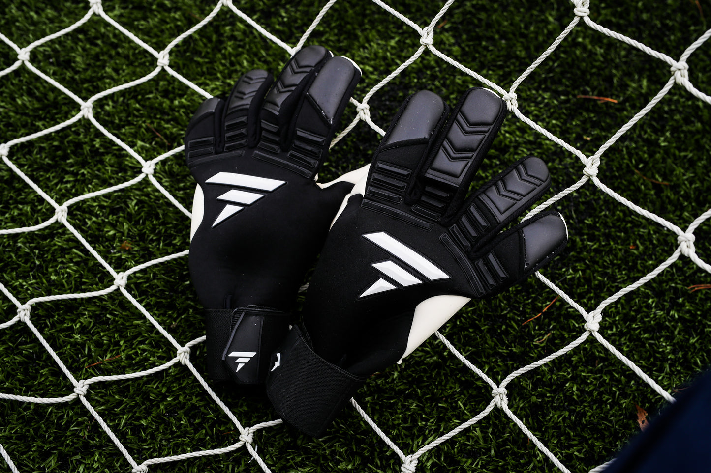 PRO V1 ONYX