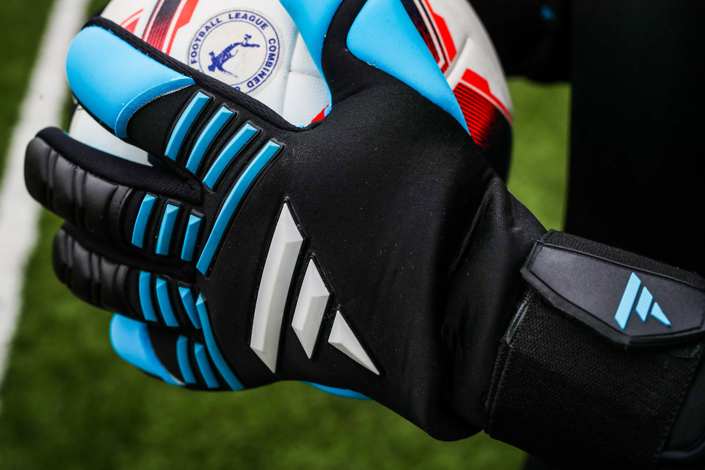 PRO V1 BLUE